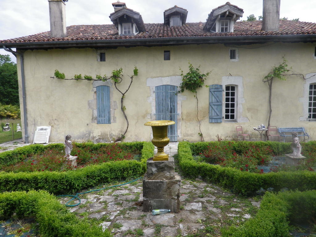 Chambres Et Table D'Hotes Manoir Capcazal De Pachiou Mimbaste Экстерьер фото